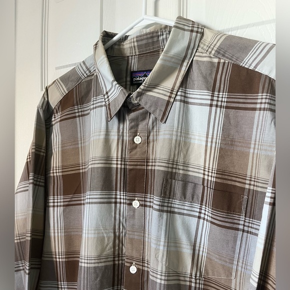 Patagonia Men's Long-Sleeved Fezzman Button Down | Size Large - Picture 2 of 11